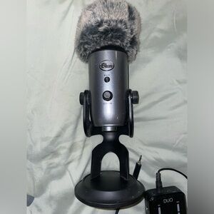 Blue yeti microphone